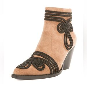 Jeffrey Campbell Gatlin bootie size 8.5